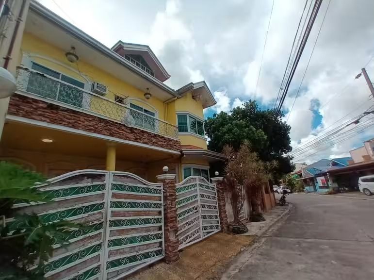 House and Lot For Sale in Block 4, Lot 2, Kalayaan Avenue, Calmar Homes