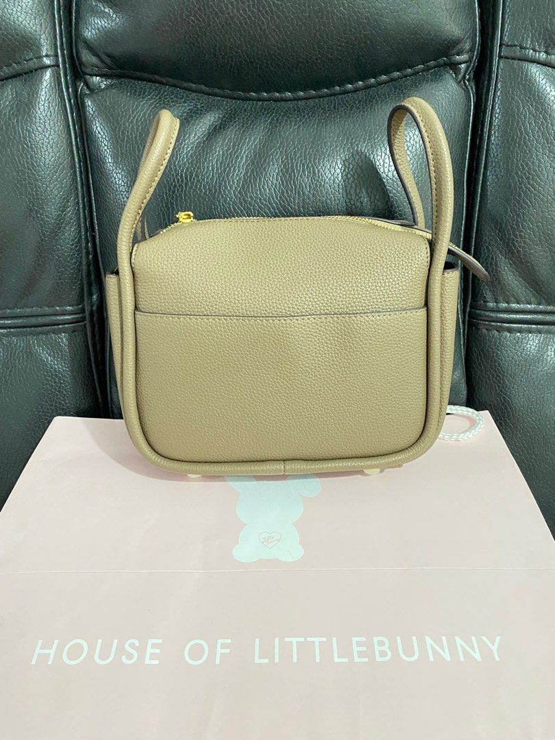 House of Little Bunny Zippy 22, Luxury, Bags & Wallets on Carousell