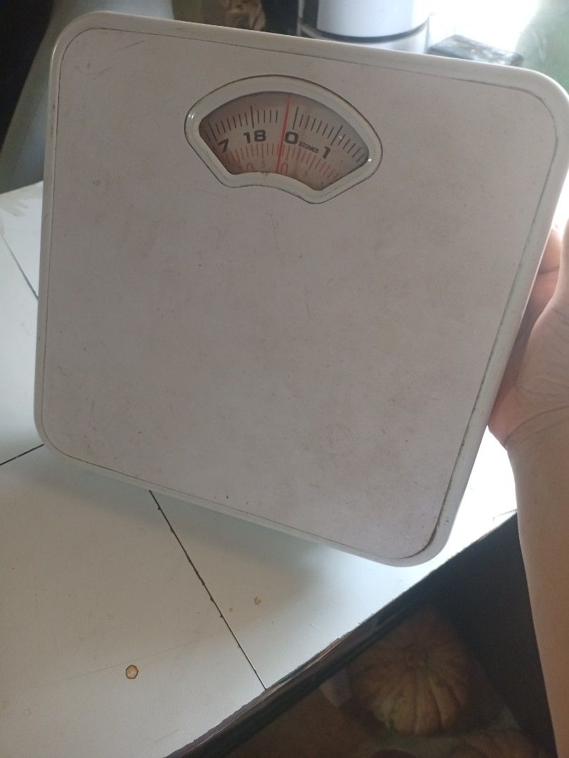 Human weight scale non battery operated (Category: Health Monitors & Weighing Scales) located in Davao. Submitted by bravemoon_556cd5 (Listing ID 1244136593, Image 2). Description: unmark pre own from UK sale we ship nationwide gcash or bank account payment mode.