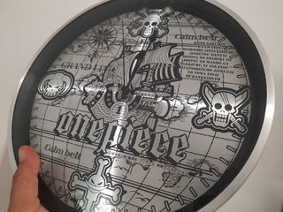 Jam dinding one piece