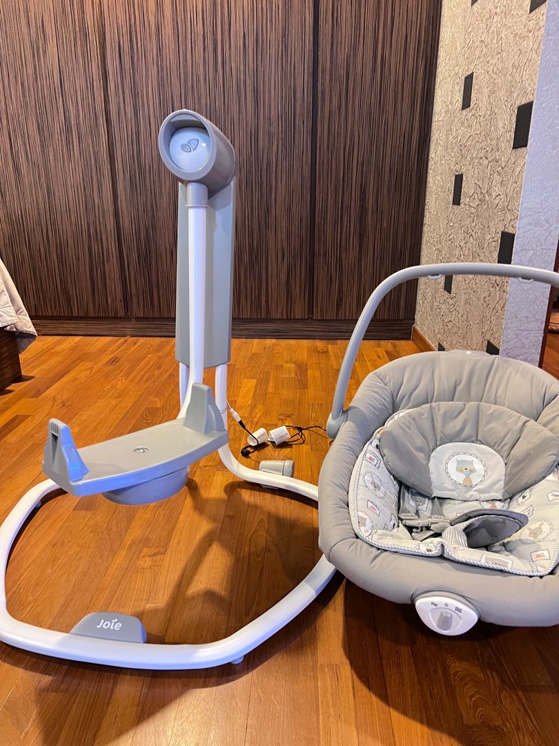 Joie auto swing bed, Babies & Kids, Baby Nursery & Kids Furniture, Cots
