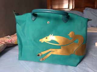 (Category: ) located in . Submitted by prettypetite01 (Listing ID 1244232826, Image 1). Description: .