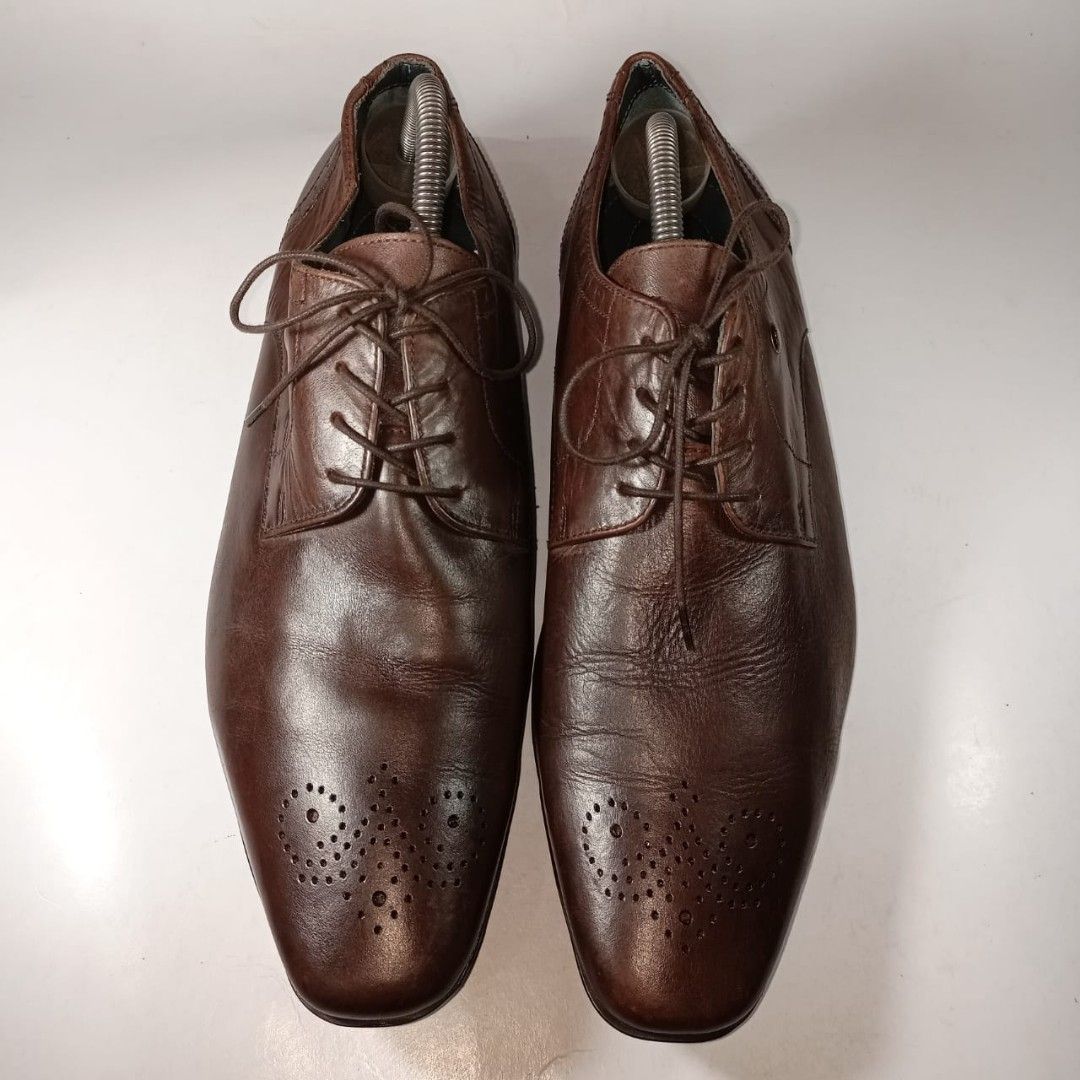 Buy Men Black Lace Up Shoes Online - 749932 | Louis Philippe