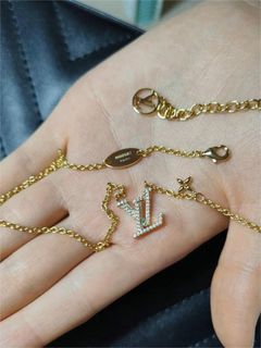 LV Historic Mini Monogram Bracelet 17 ( Discounted), Women's Fashion,  Jewelry & Organisers, Bracelets on Carousell