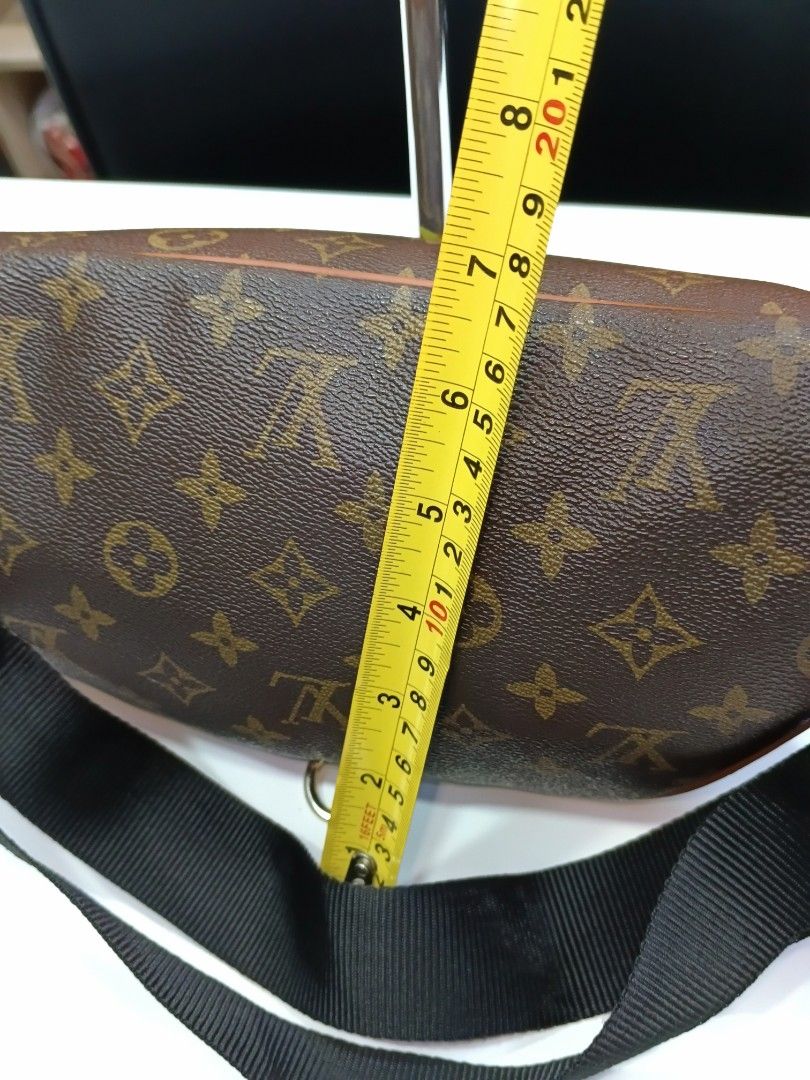 Louis Vuitton Toupie, Women's Fashion, Bags & Wallets, Cross-body Bags on  Carousell