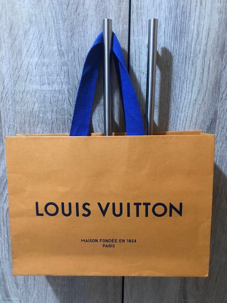 LOUIS VUITTON Authentic Paper Gift Shopping Bag LARGE SIZE 16” x 13 x 6.5