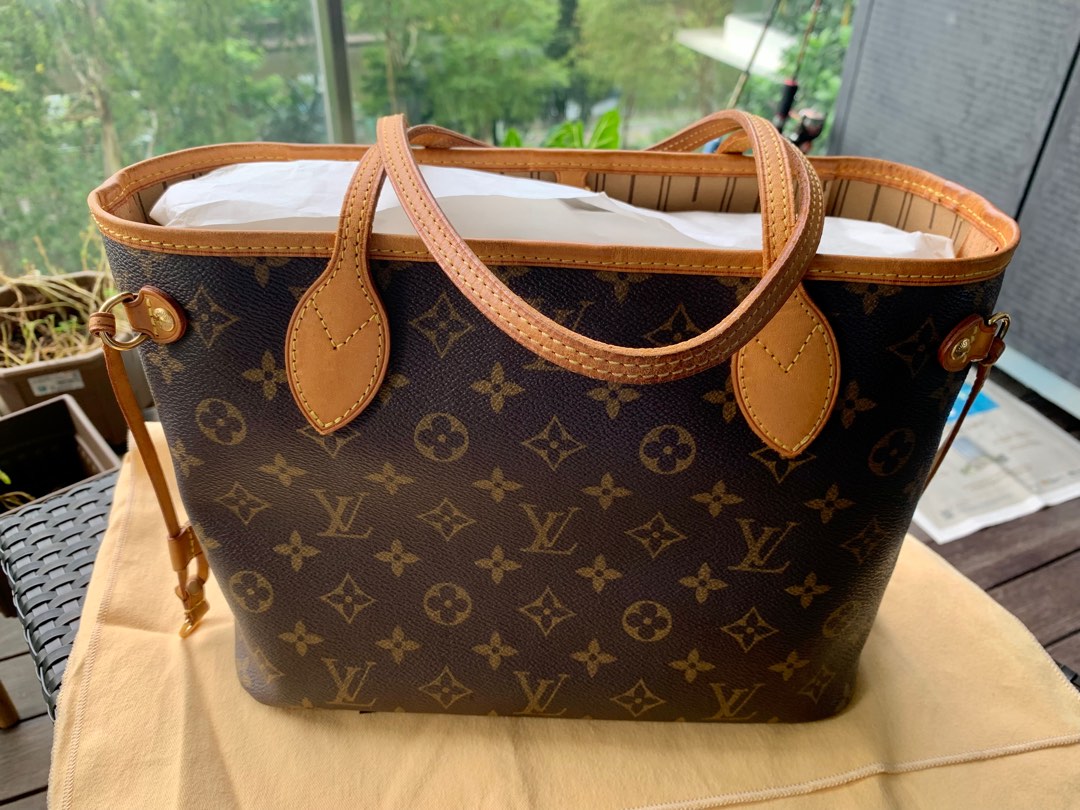 Pre-order] LV Monogram Neverfull PM Size (Brown / Gold), Luxury, Bags &  Wallets on Carousell