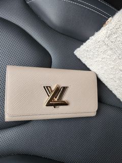 Louis Vuitton The Joker, Luxury, Bags & Wallets on Carousell