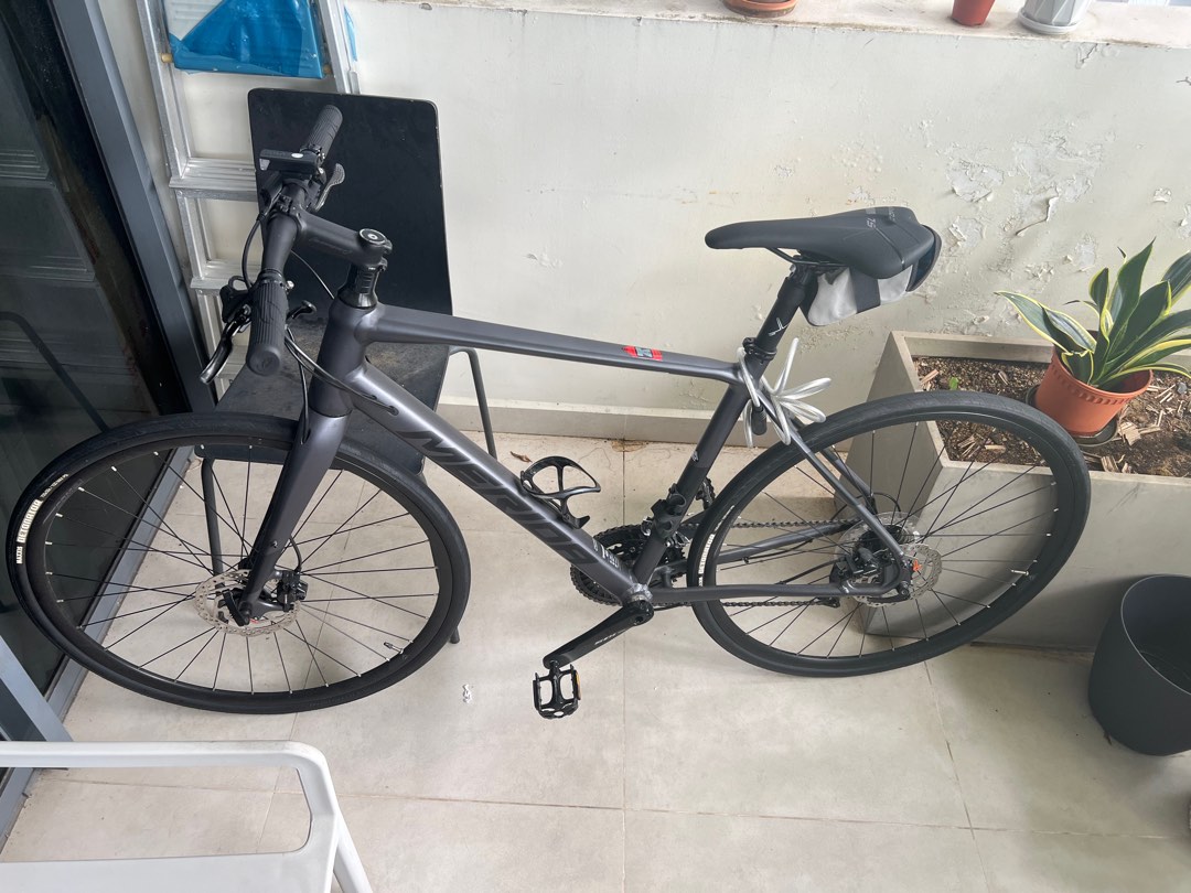 Merida speeder 400 sales flat bar road bike
