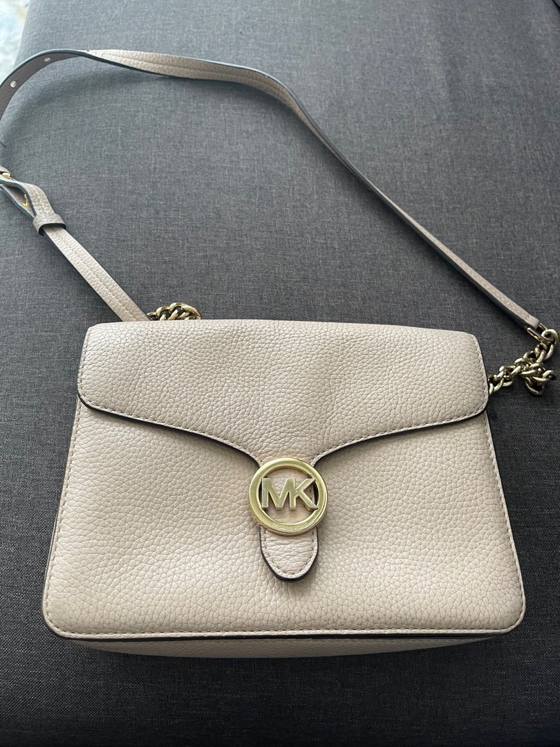 MICHAEL KORS VANNA MEDIUM CROSSBODY BAG Women s Fashion Bags