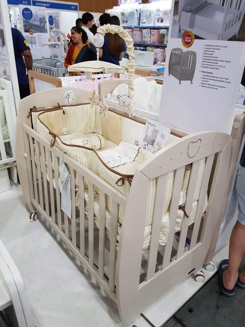Micuna sweet new arrivals bear baby cot
