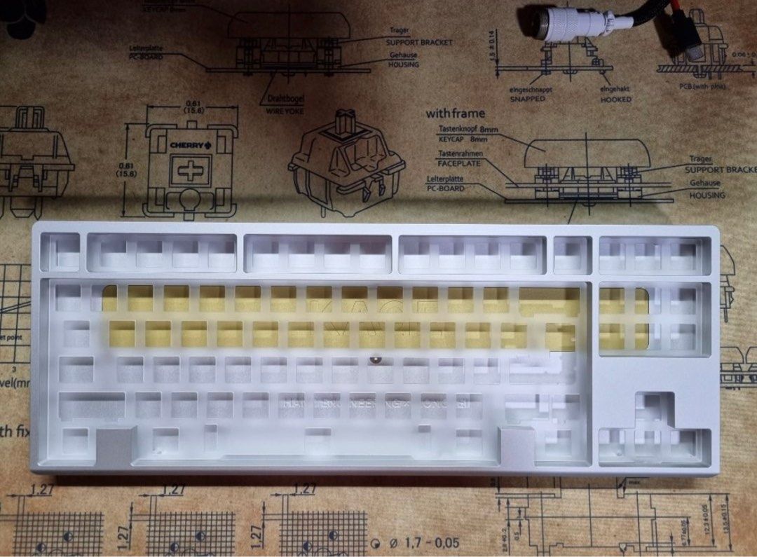 Hand Engineering Keyboards Monokei x Hand Engineering Kage (Silver WKL, A stock), Computers & Tech ...