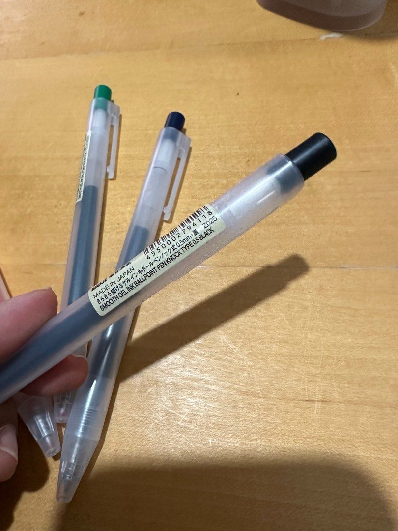 Muji Smooth Gel Ink Ballpoint Pen Knock Type 0.5 on Carousell