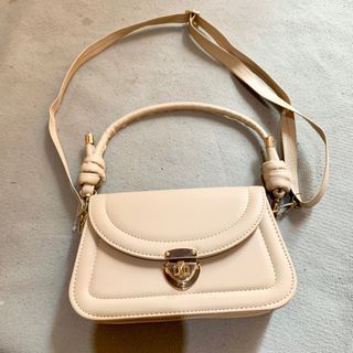 New! Sling bag cream
