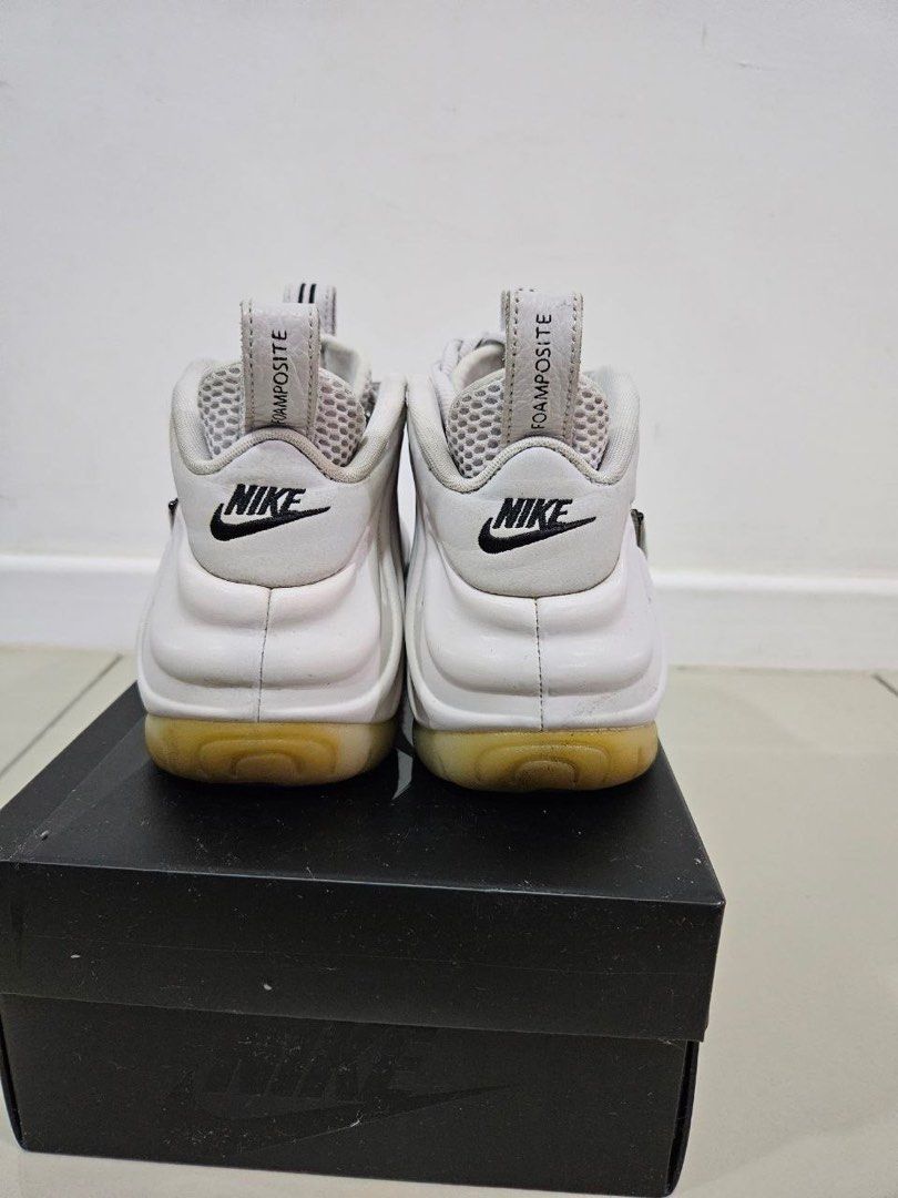 Nike foamposite hotsell qs white