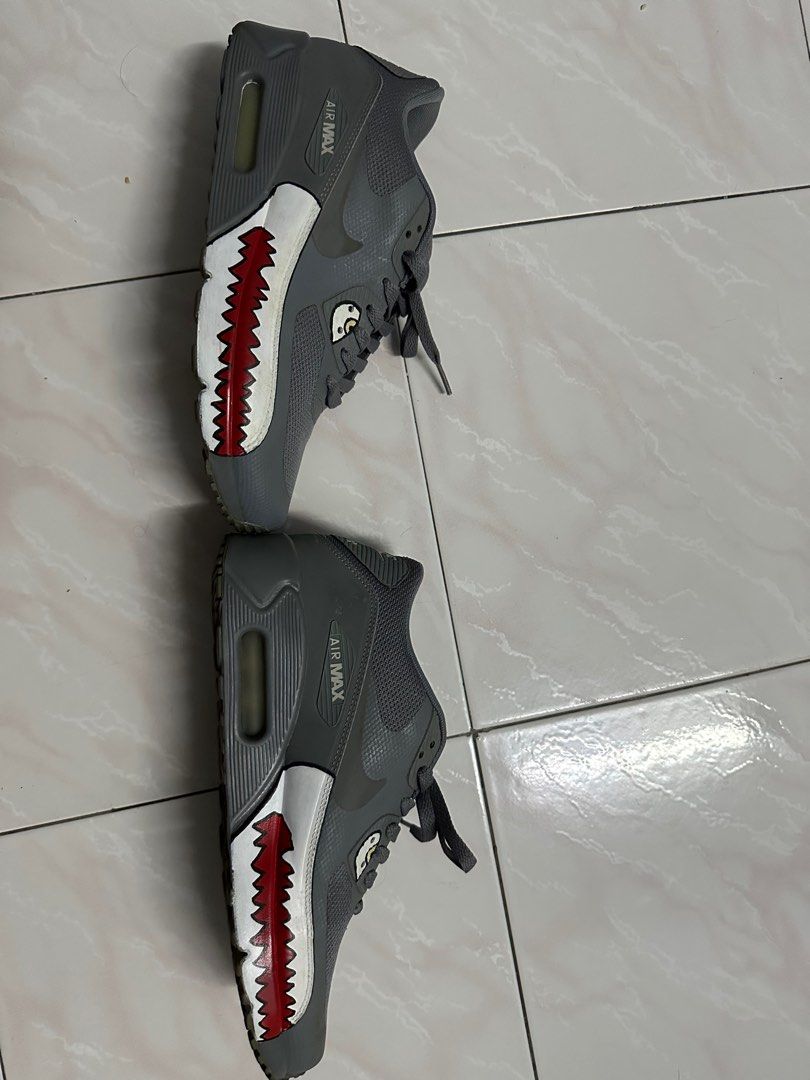 Nike air max 90 shark deals