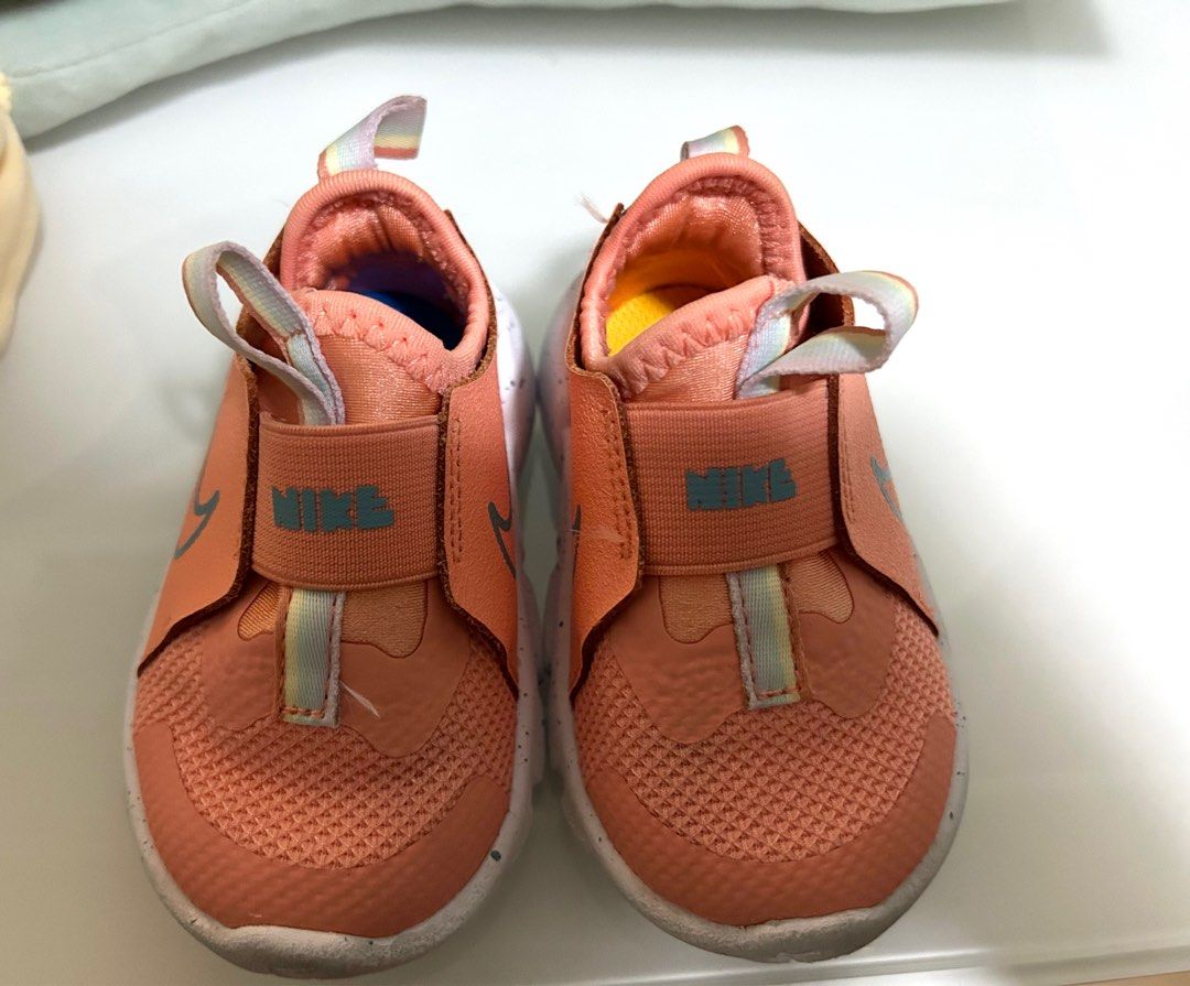 Nike shoes for babies/toddler (Category: Babies & Kids Fashion) located in Quezon City. Submitted by docmdeclutters (Listing ID 1244218399, Image 1). Description: Like new Seldom used Can fit 6 months to 12months old Original price: 2k+ Selling low at 799pesos.