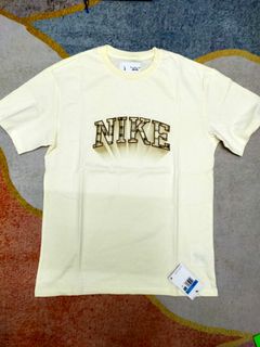 (Category: ) located in . Submitted by JustClearWardrobe (Listing ID 1244113883, Image 1). Description: .