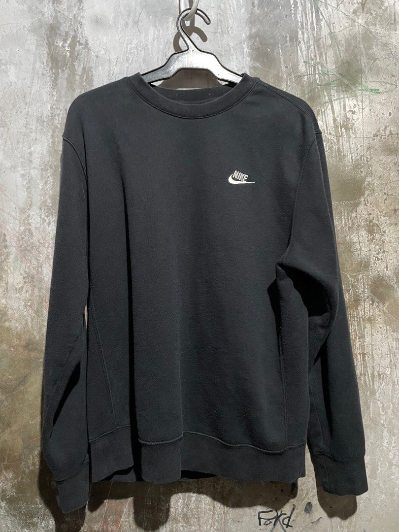 Nike Sweater Black on Carousell