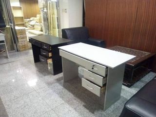 OFFICE TABLE WITH FOUR DRAWERS & LOCK