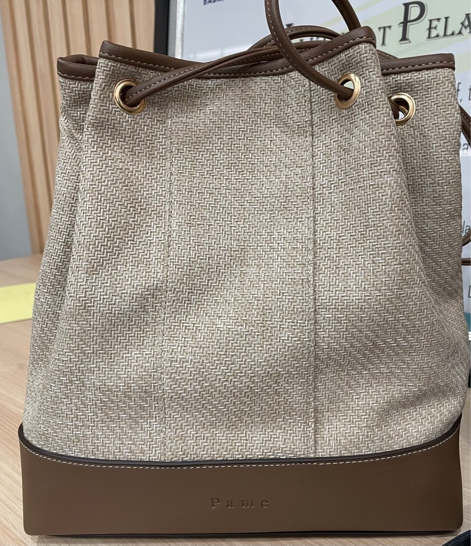 Pame the label holden bag on Carousell