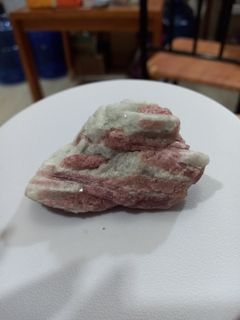 Pink tourmaline raw form
