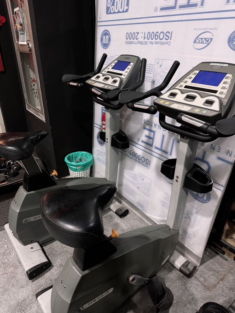 Matrix upright shop stationary bike