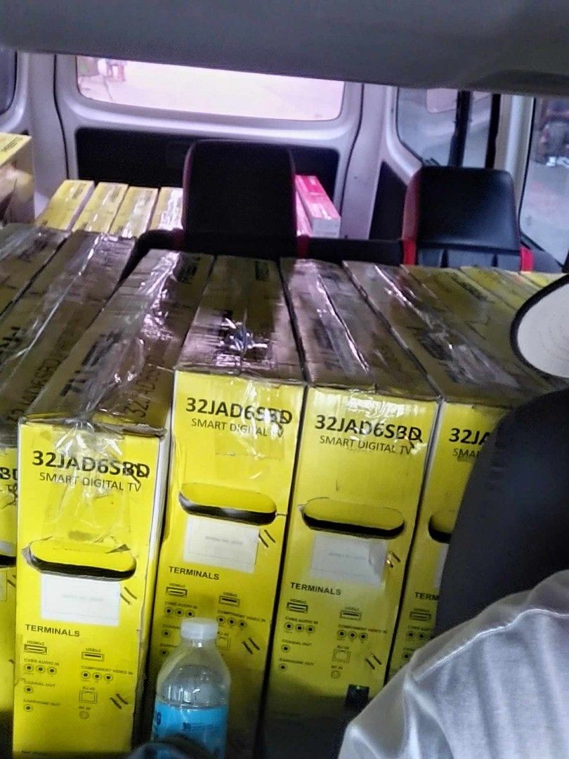 Prestiz SMART TV (Category: TV) located in Manila. Submitted by sisari (Listing ID 1244118674, Image 3). Description: 32" PRESTIZ SMART TV 🏁VERSION 9.0 1GB RAM 8GB ROM 💯BRANDNEW Remote Control Free Batteries FREE WALLBRACKET 🏁2 HDMI 🏁2.0 SPEAKERS 🏁HI-FI AUDIO ✅HDMI ✅NETFLIX READY ✅USB PORT ✅YOUTUBE ✅GOOGLE ⚙️7 days Replacement ⚙️12 mos service warranty.