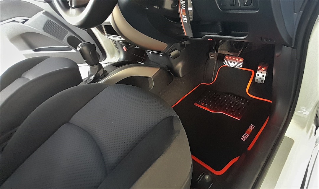 RALLIART STYLE CARPET FLOORMATS FOR ALL MITSUBISHI MODEL COLT R LANCER EX  CS3 EVOLUTION (ALL MITSUBISHI CAR AVAILABLE) CUSTOM HANDMADE STITCHED  NONSLIP VELCRO BACKING DRIVER SIDE WITH RALLIART HEEL 700++  POSITIVE