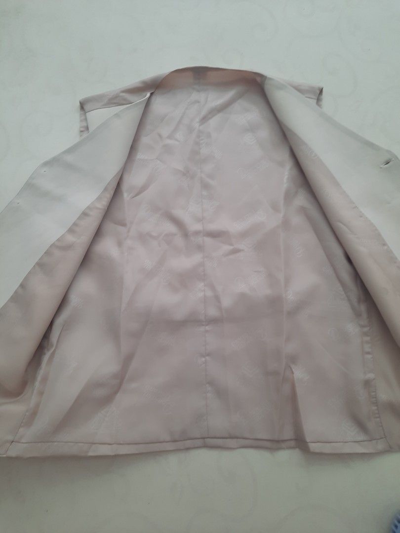 Rompi Warna Krem., Fesyen Wanita, Pakaian Wanita, Jumpsuits di Carousell