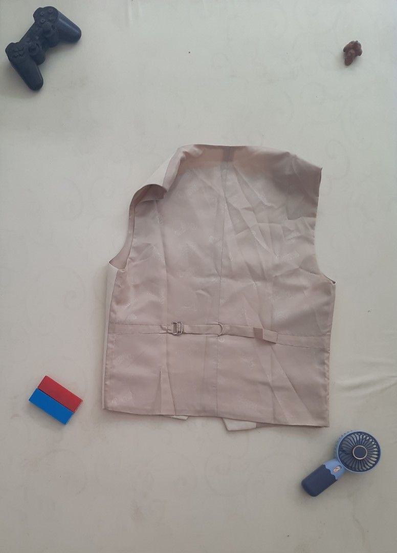 Rompi Warna Krem., Fesyen Wanita, Pakaian Wanita, Jumpsuits di Carousell