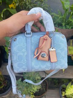 (Category: ) located in . Submitted by onlinedepotwholesale2nd (Listing ID 1244102066, Image 1). Description: .