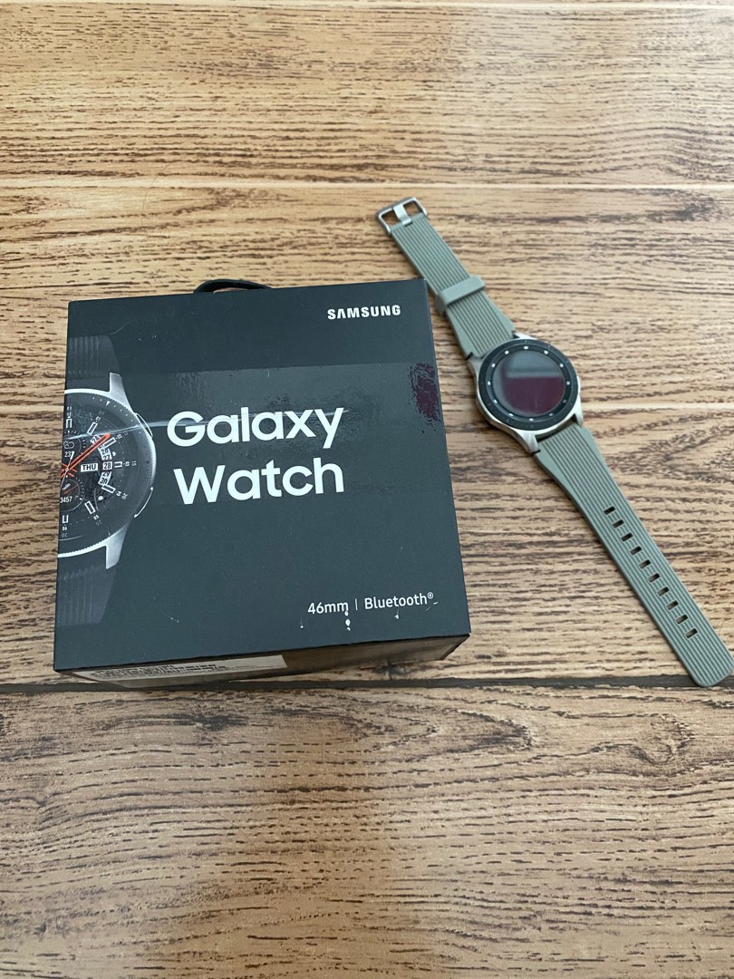 Samsung galaxy watch S4 on Carousell