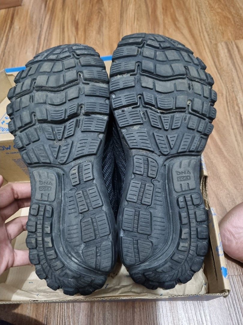 Sepatu Brooks Running Ghost Hitam Ukuran Size 42.5 insole 27 cm on