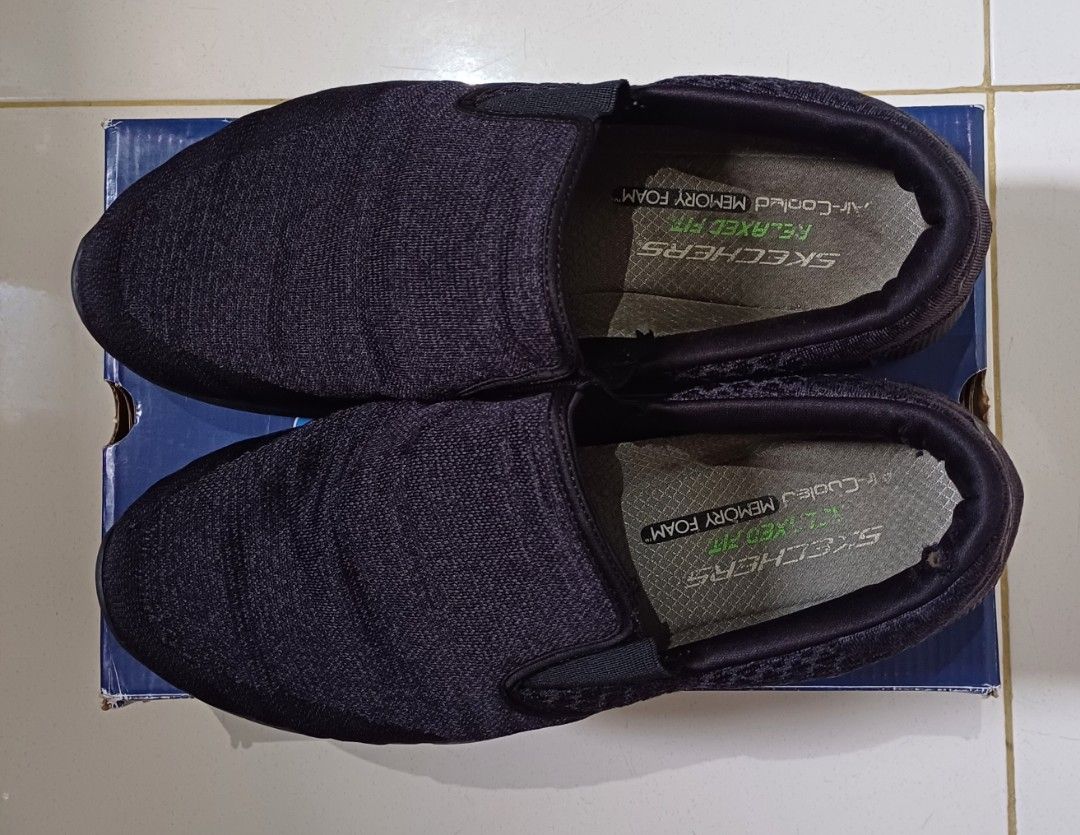 Sepatu slipon skechers Original second size 45, Fesyen Pria