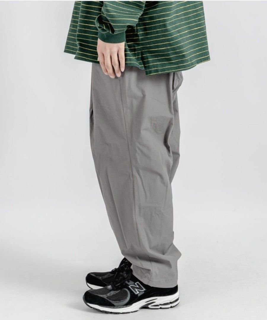 S.F.C. WIDE TAPERED EASY PANTS Nylon, 男裝, 褲＆半截裙, 長褲