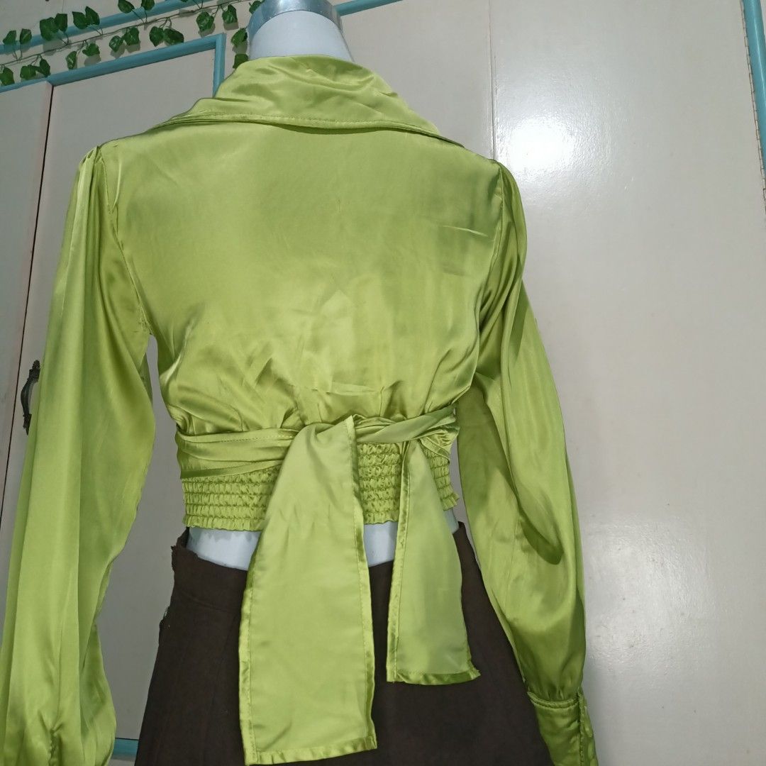 Silk Wrap Around longsleeve (Category: Longsleeves) located in Cabanatuan. Submitted by 4zenith (Listing ID 1244241584, Image 3). Description: can fit Small to semi medium.