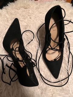 Size 5 Black Tie Up Lace Heels
