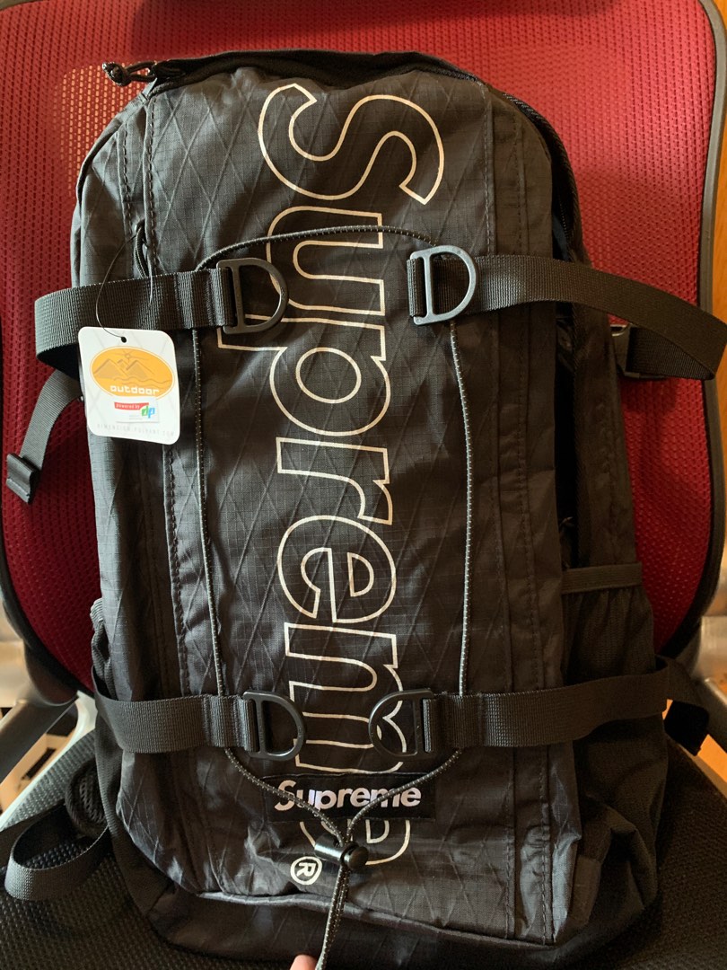 Supreme Backpack (FW18 season) - brand new, black, 名牌, 手袋及銀