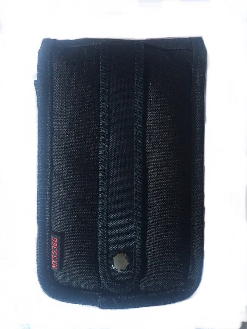 Tamrac super utility pocket (SAS) (Category: Camera Bags & Carriers) located in Taguig. Submitted by Saint22 (Listing ID 1244112189, Image 2). Description: Used Tamrac super utility pocket, very Good condition, handy little kit for the Strap Accessory System (SAS). Tamrac code MX S5366..