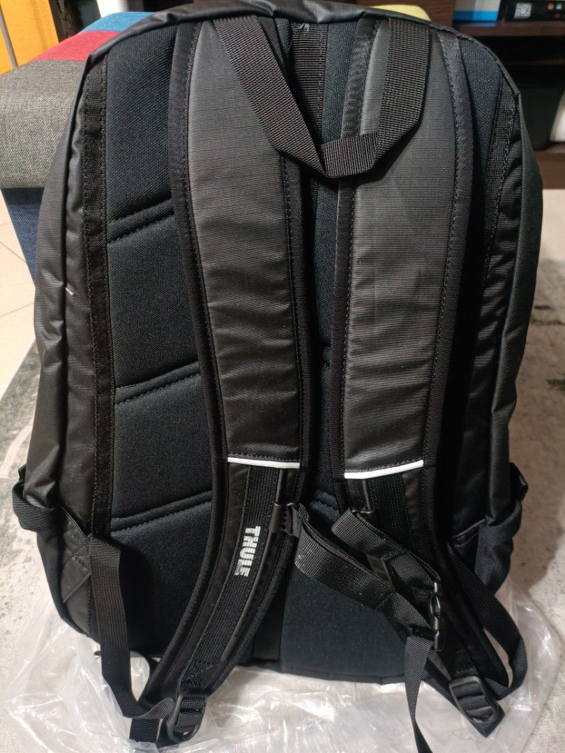 Thule Enroute Strut backpack, Men's Fashion, Bags, Backpacks on Carousell
