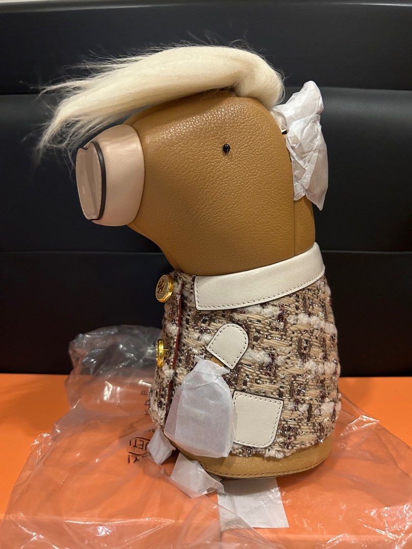 Tory Burch Ozzie the Ox Bag Luxury Bags Wallets on Carousell