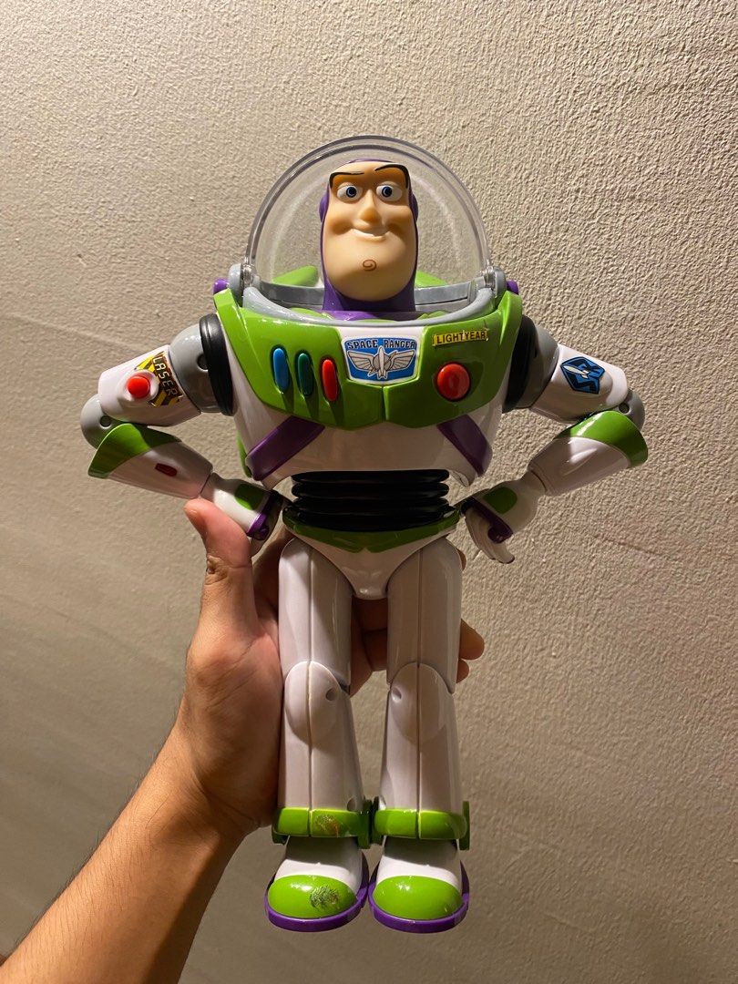 Buzz lightyear usado hotsell