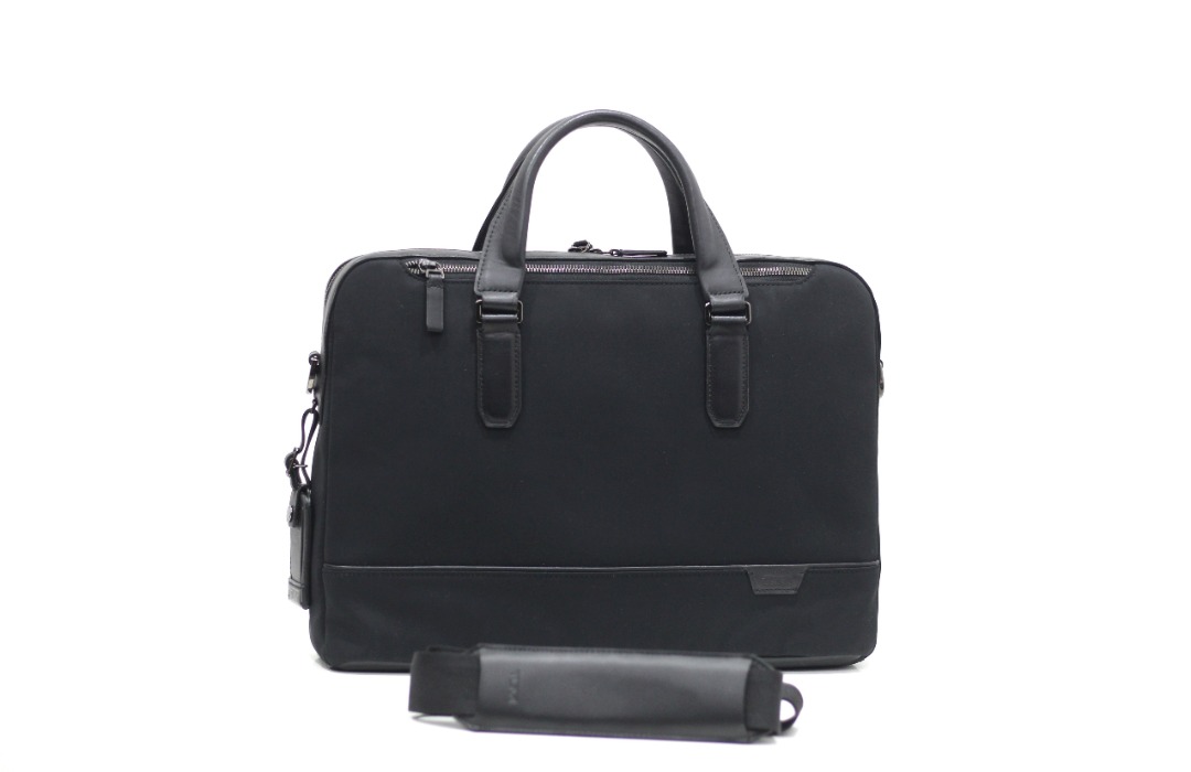 Tumi 6602032D Harrison Barnes Brief / 15" banker's bag / 13" doctor's