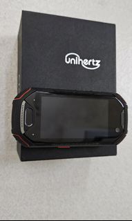 Unihertz atom 超迷你4G手機