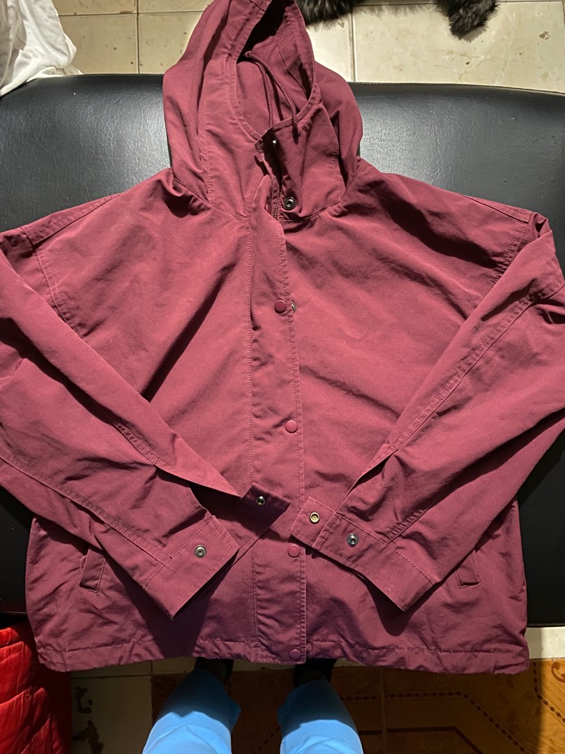 Uniqlo Parka, Women's Fashion, Coats, Jackets and Outerwear on Carousell