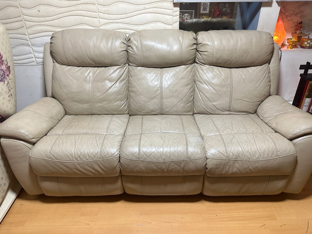 Used recliner sofa.., Furniture & Home Living, Furniture, Sofas on