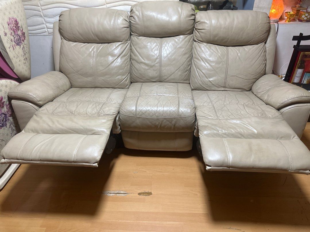 Used recliner sofa.., Furniture & Home Living, Furniture, Sofas on