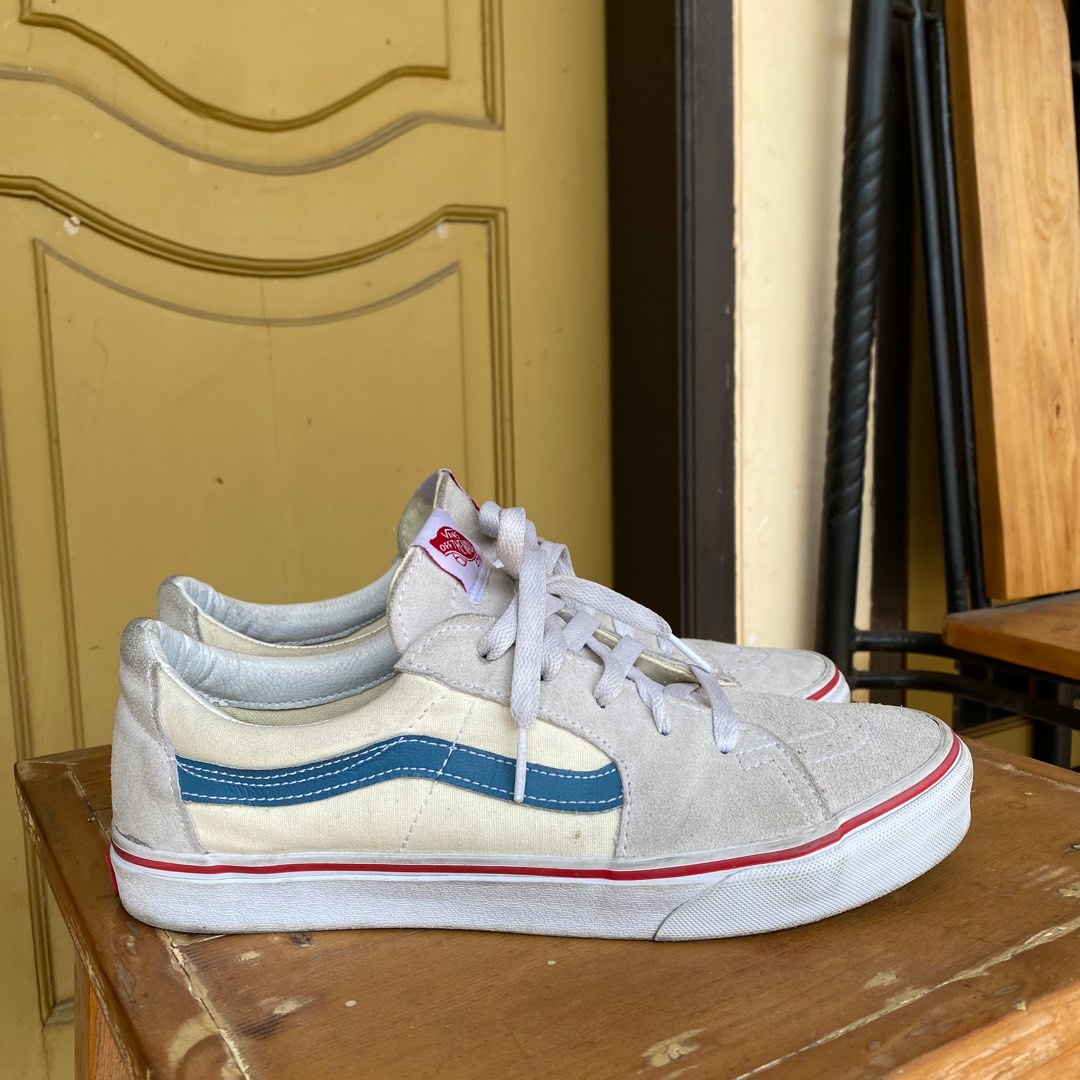 Vans sk8 low Classic white/navy, Fesyen Pria, Sepatu , Sneakers di