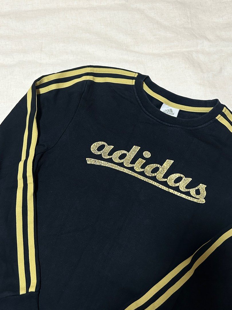 Vintage Adidas Pullover (Authentic), Men's Fashion, Coats, Jackets and Outerwear on Carousell